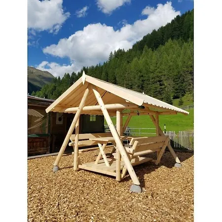 Forest Hyacinth Riding Stable Alpin Ferienhaus